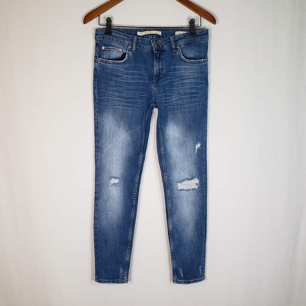 Zara Woman Distressed Slim-fit 5-Pocket Jeans Size 28 Light Wash